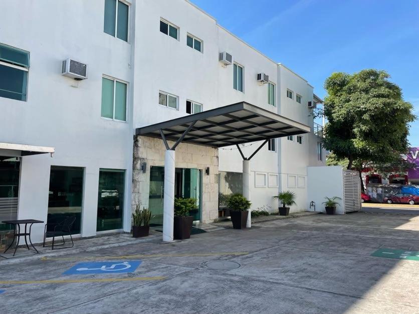 Hotel Santo Domingo Express Villahermosa Exterior photo
