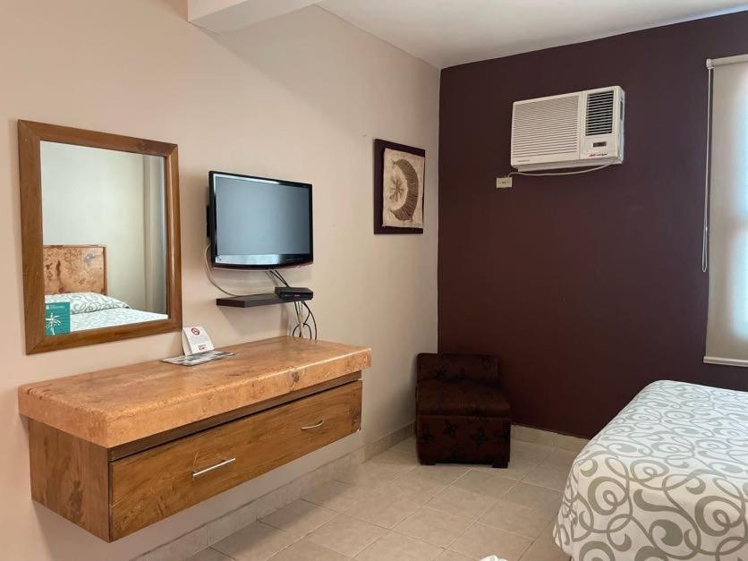 Hotel Santo Domingo Express Villahermosa Exterior photo